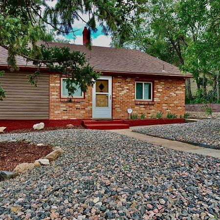 Newly Renovated Cozy Home Minutes From Broadmoor And Downtown Colorado Springs Esterno foto