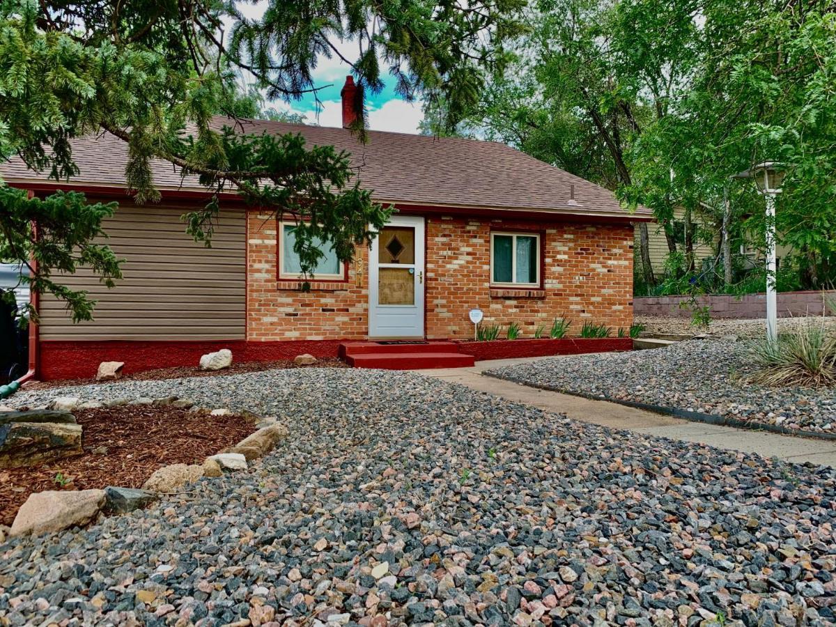 Newly Renovated Cozy Home Minutes From Broadmoor And Downtown Colorado Springs Esterno foto